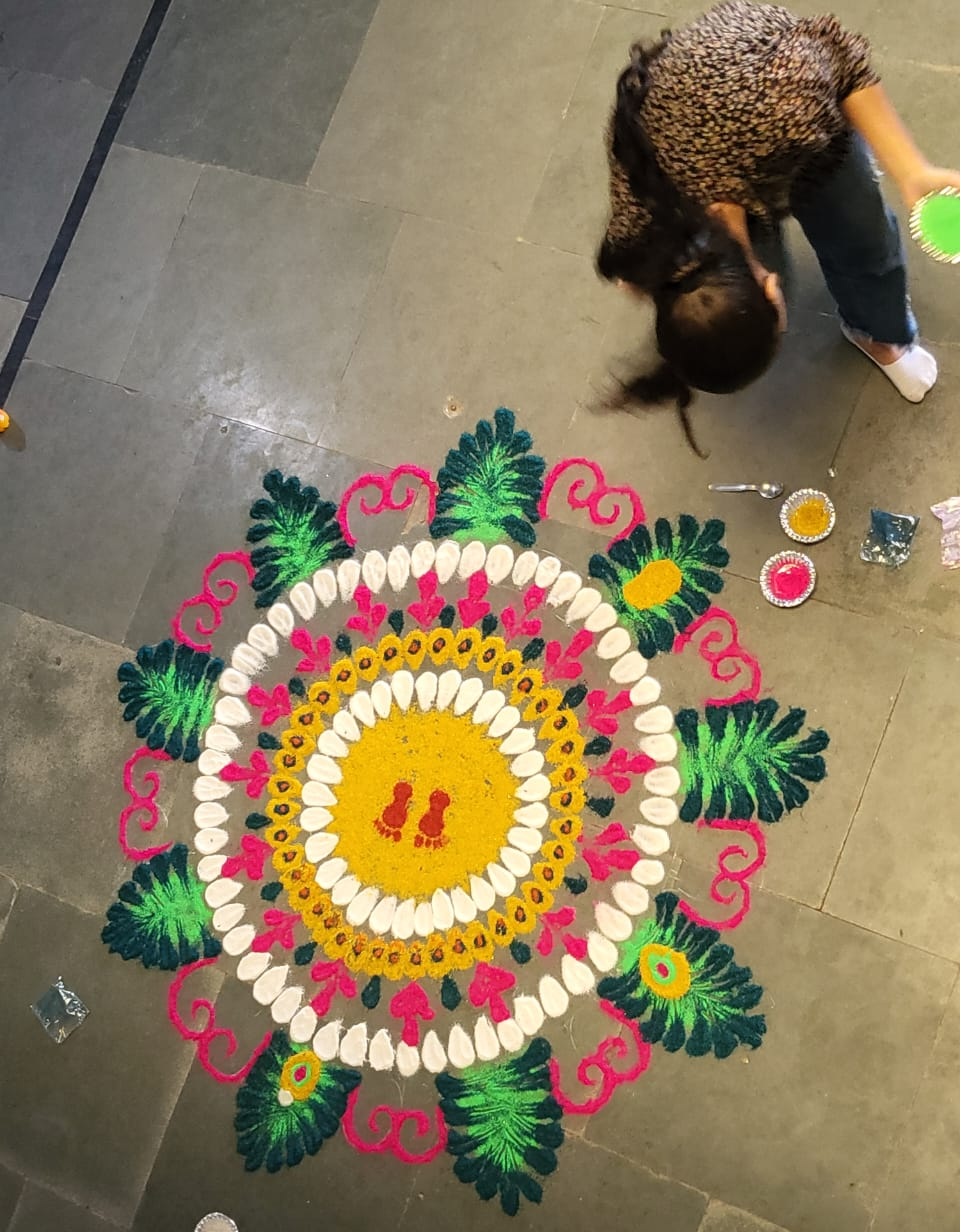 Diva Search: Mehndi-Rangoli Mahotsav